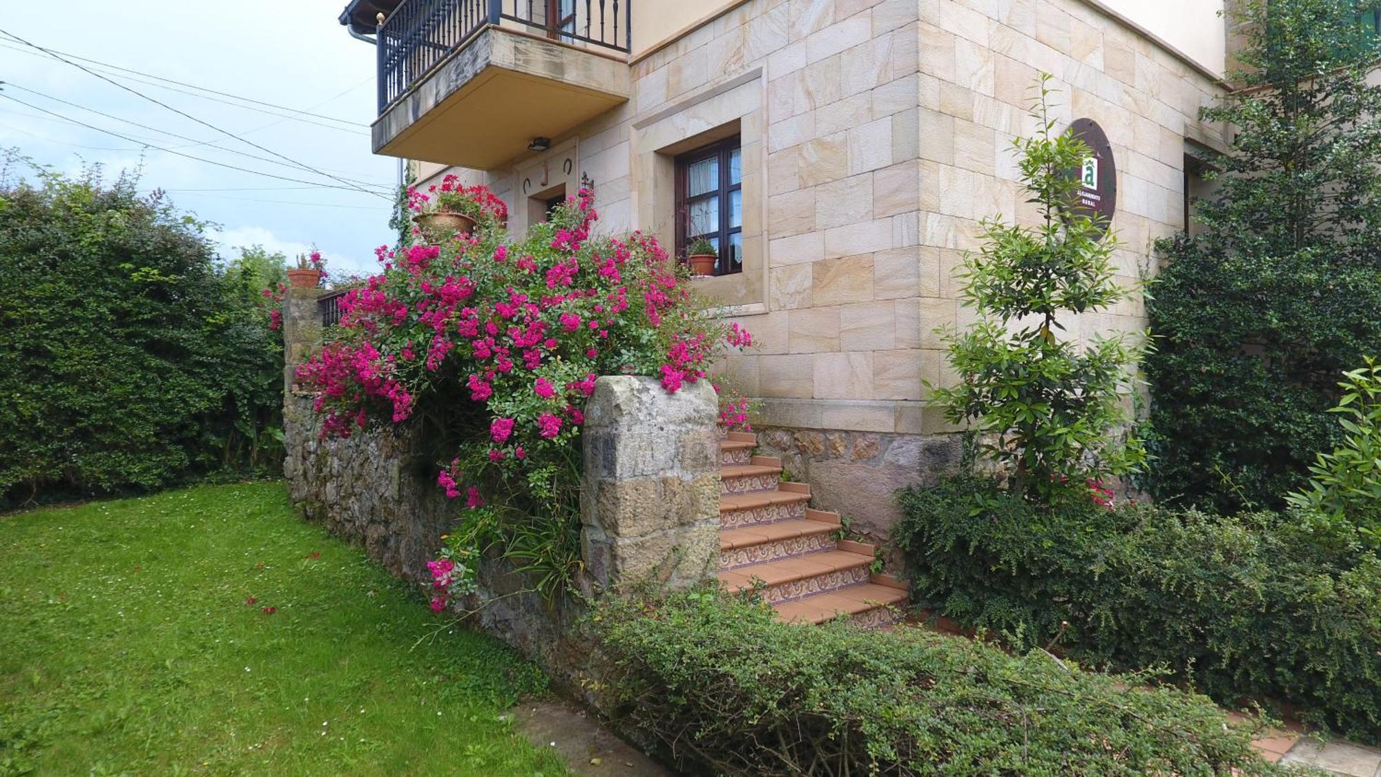 La Chimenea Cantabra Orena Exterior foto