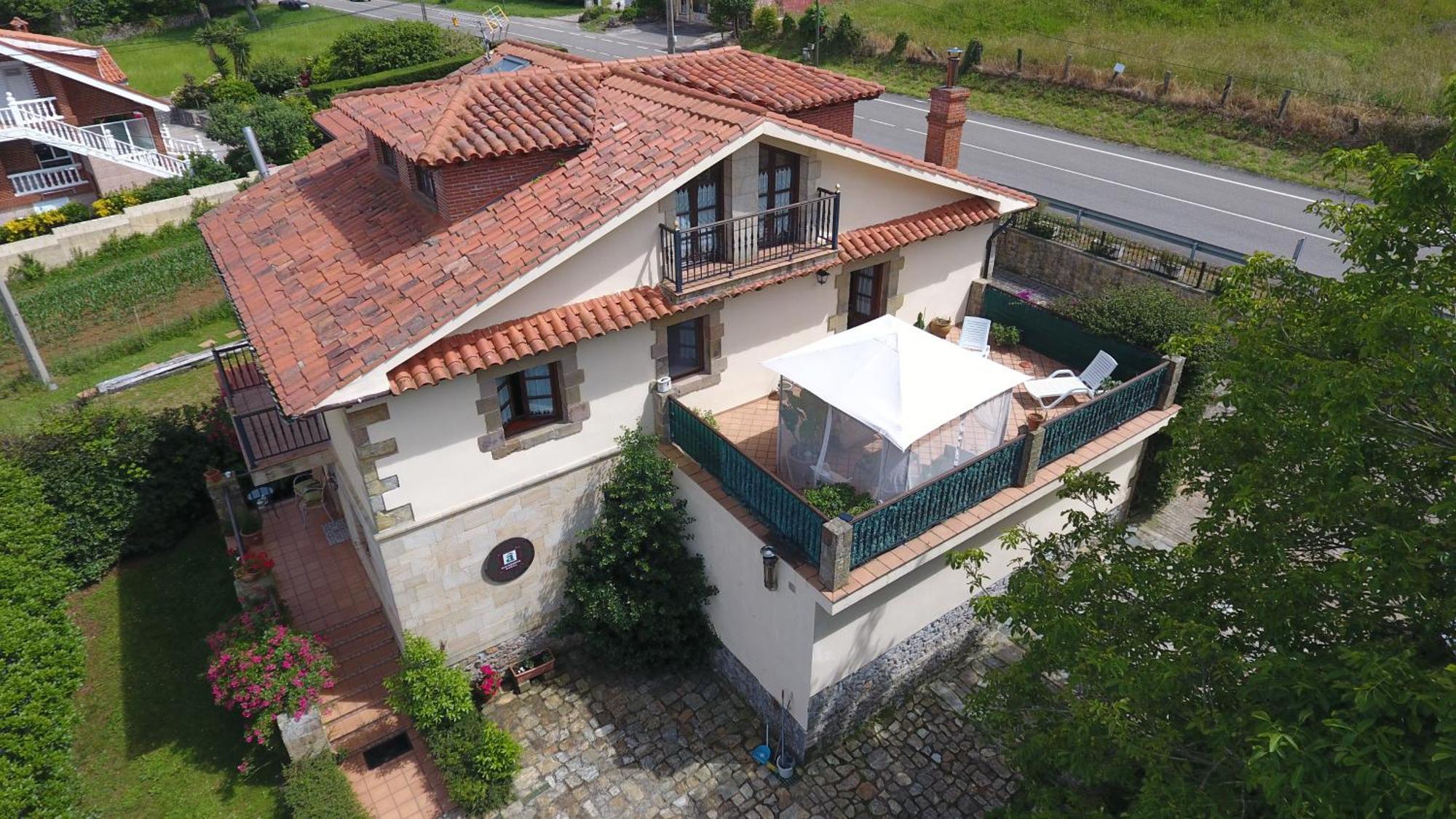 La Chimenea Cantabra Orena Exterior foto