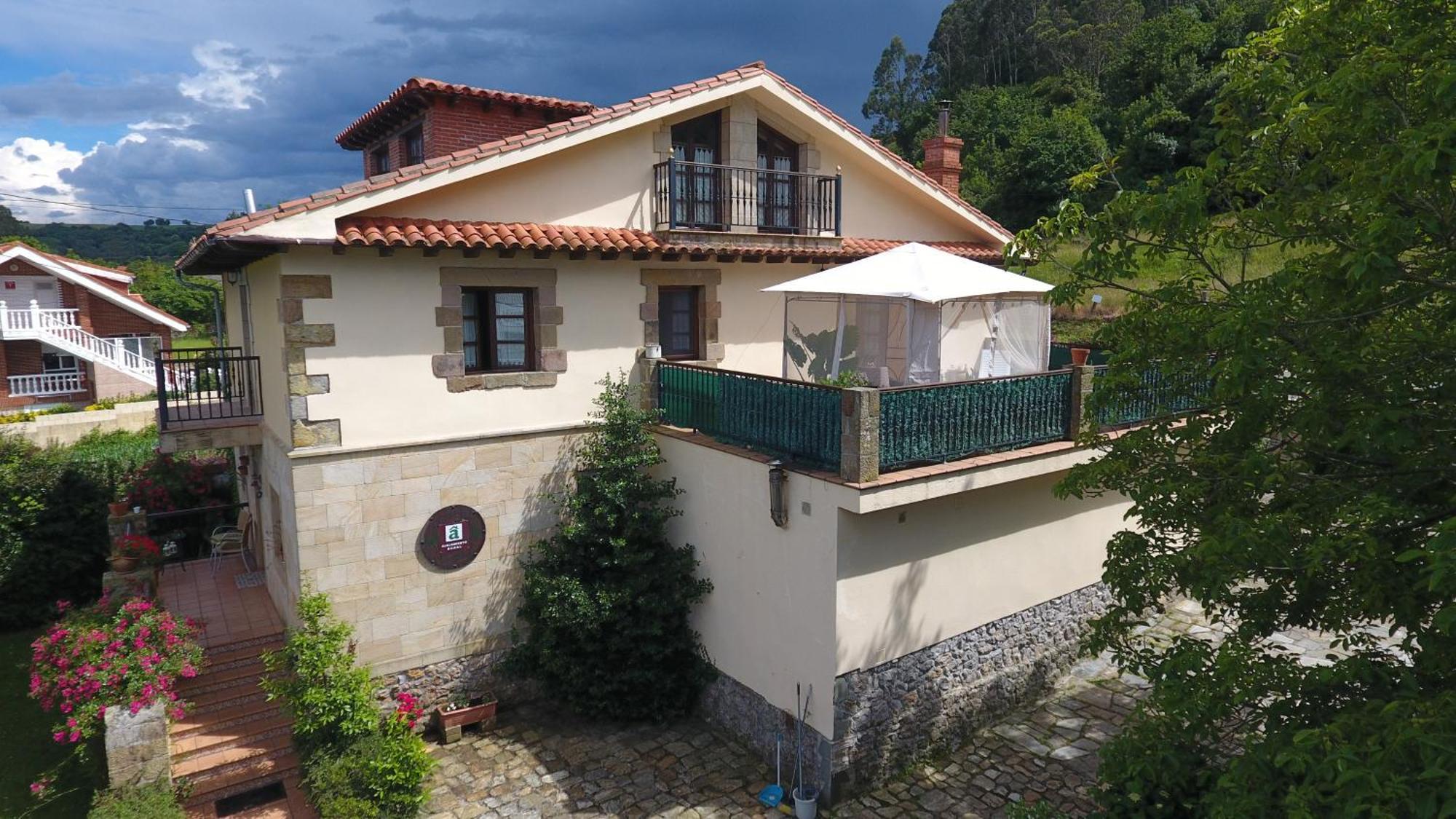La Chimenea Cantabra Orena Exterior foto